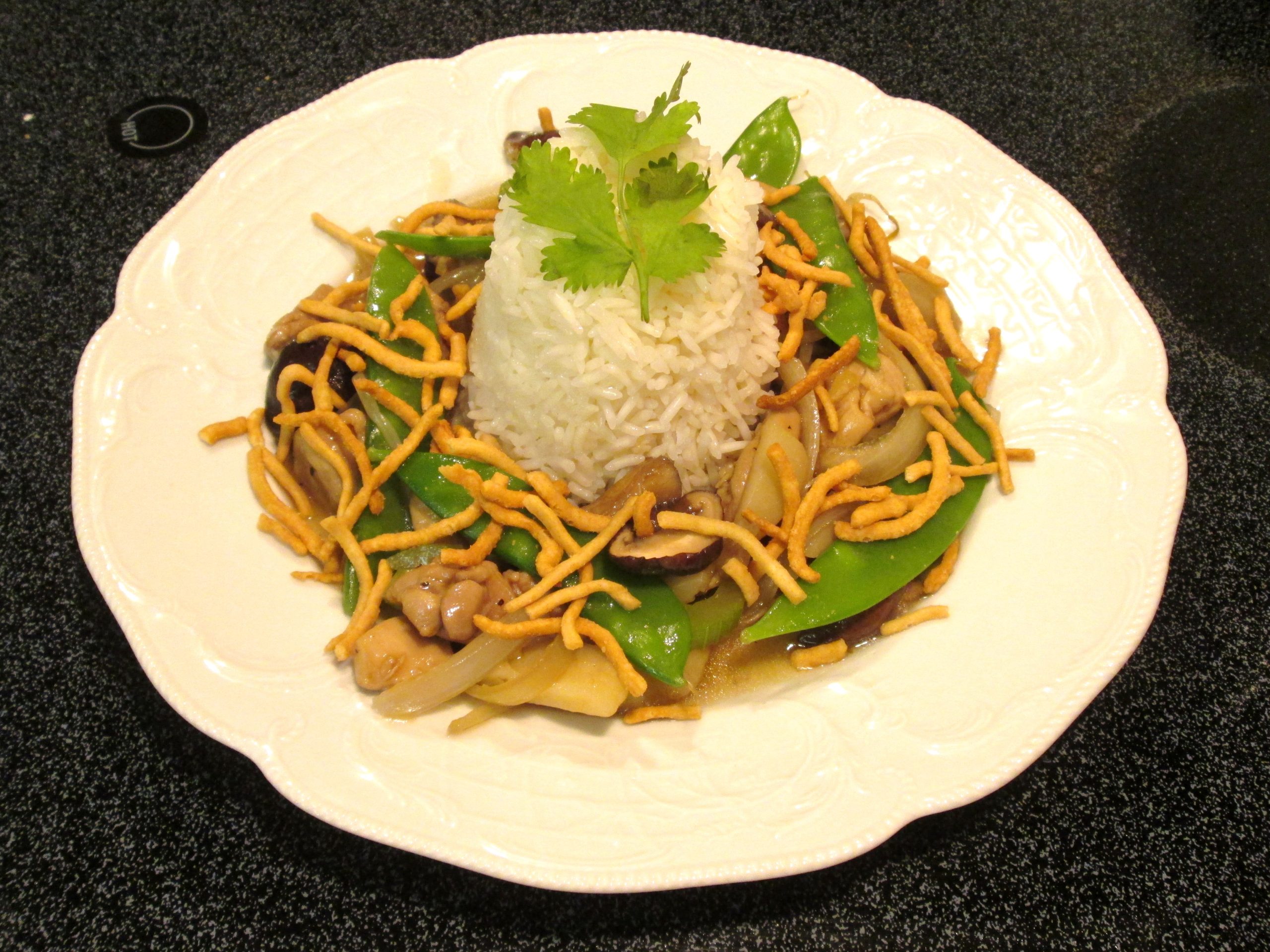 Eastern Chicken Chow Mein