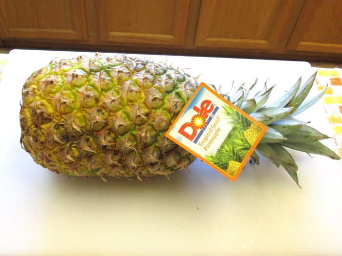 How to cut a Pineapple Poor Man's Gourmet Kitchen